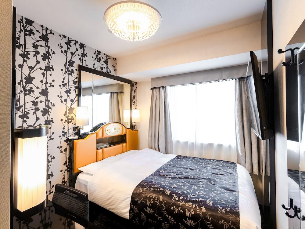 Apa & Yokohama Bay Tower 3*